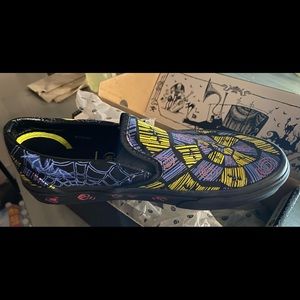 Mens sz 6.5/womens sz 8 brand new Vans Nightmare Before Xmas glow in dark shoes